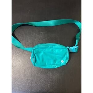 Lululemon Everyday Belt Bag 1L -Green